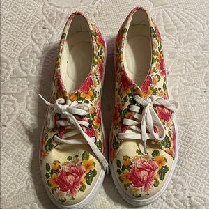 Floral Canvas Lace-Up Sneakers